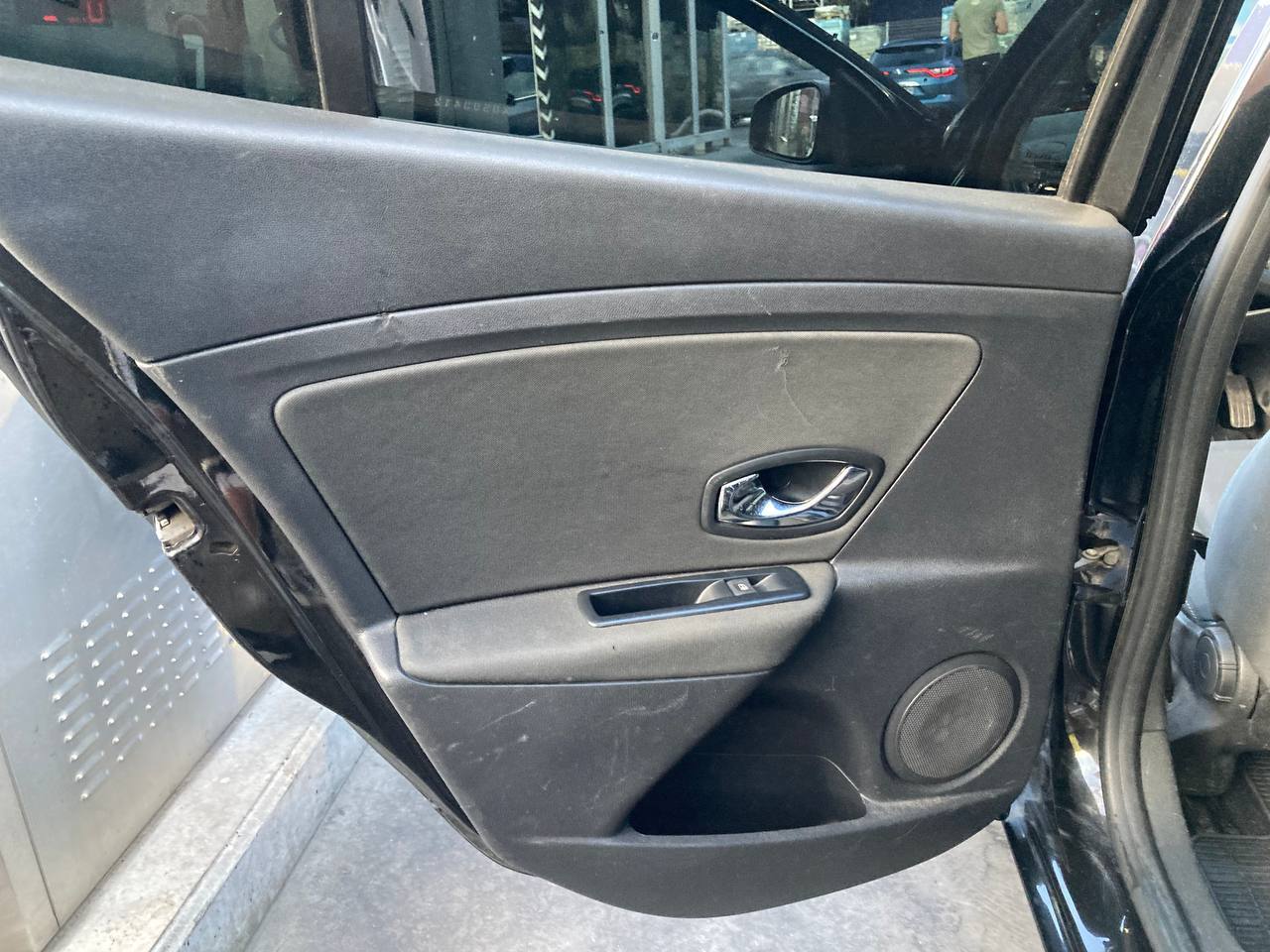 Renault Megane - фото 17