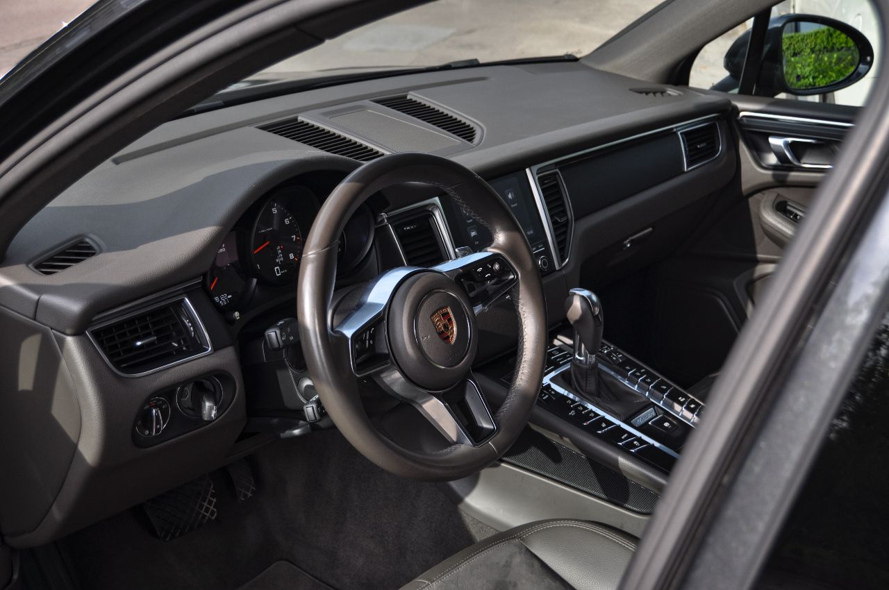 Porsche Macan - фото 25