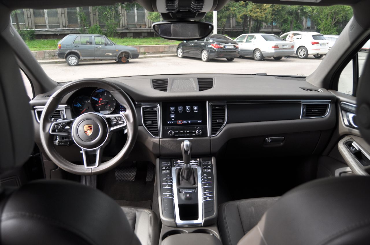Porsche Macan - фото 14
