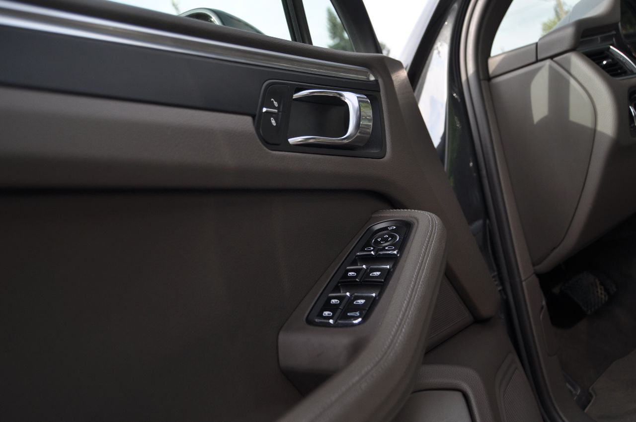 Porsche Macan - фото 13