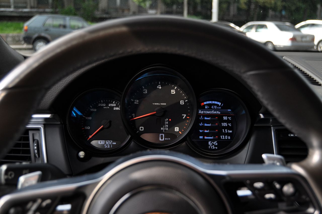 Porsche Macan - фото 21