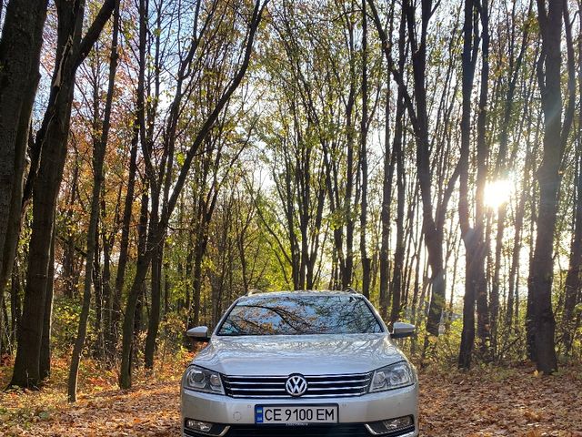 Volkswagen Passat - фото 2