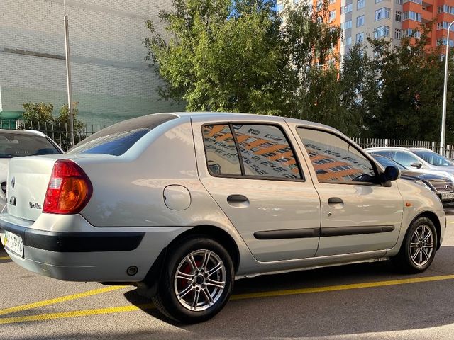 Renault Symbol - зображення 5