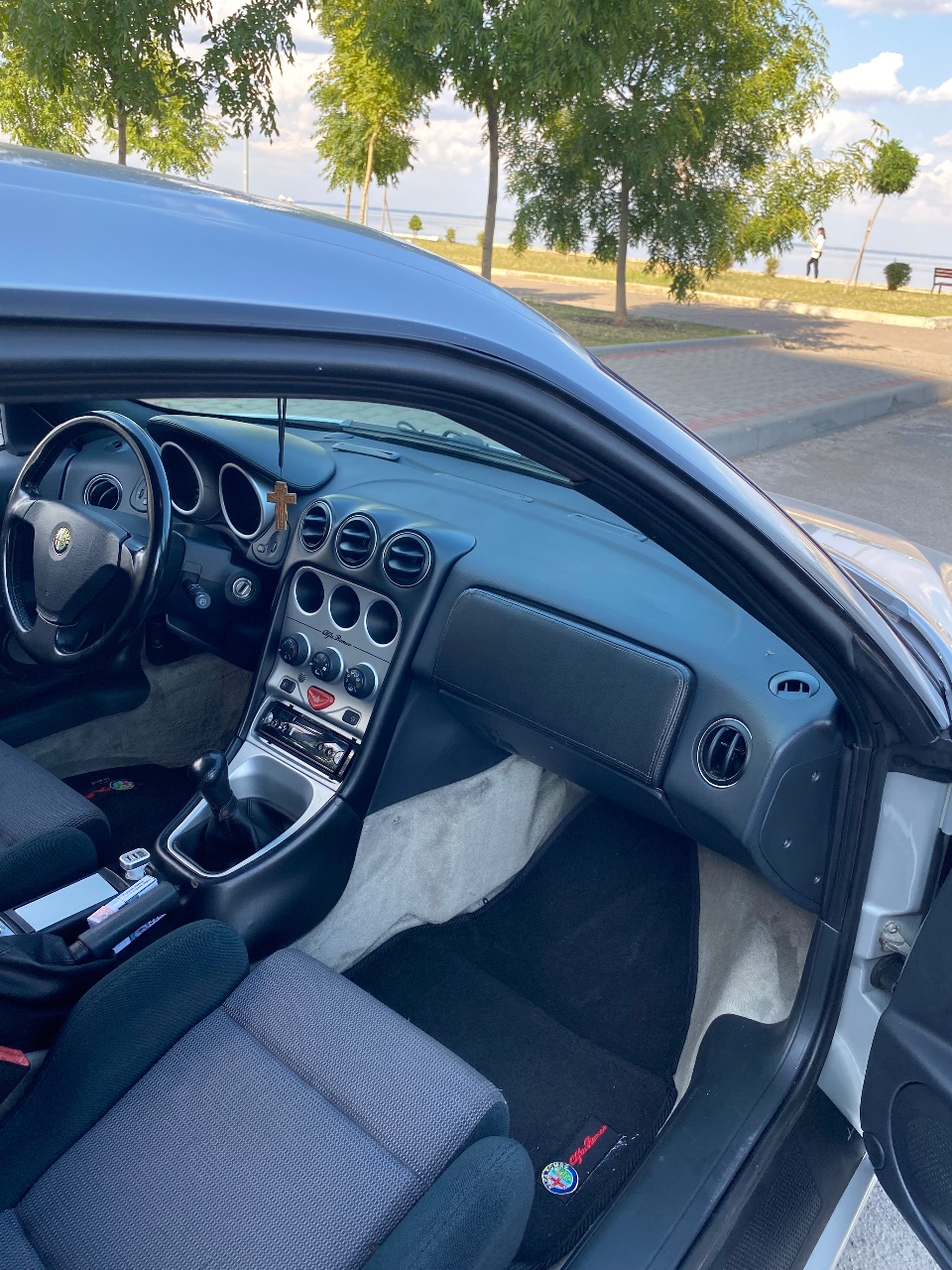 Alfa Romeo GTV - фото 8