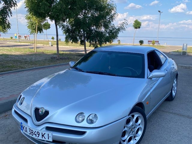 Alfa Romeo GTV - фото 2