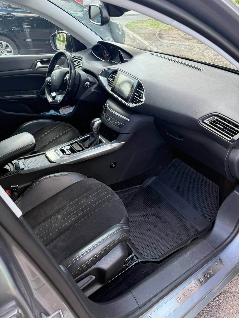 Peugeot 308 - фото 8