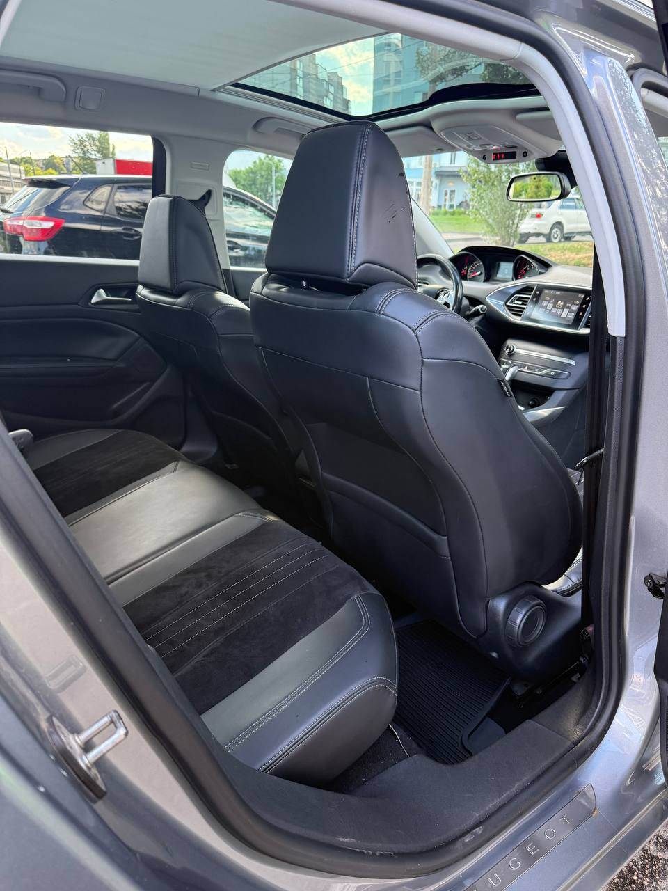 Peugeot 308 - фото 9