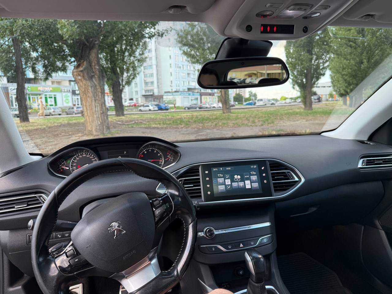 Peugeot 308 - фото 12