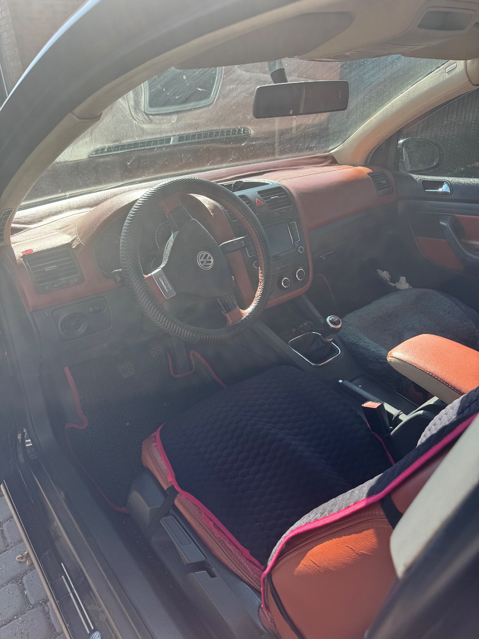 Volkswagen Golf GTI - фото 5