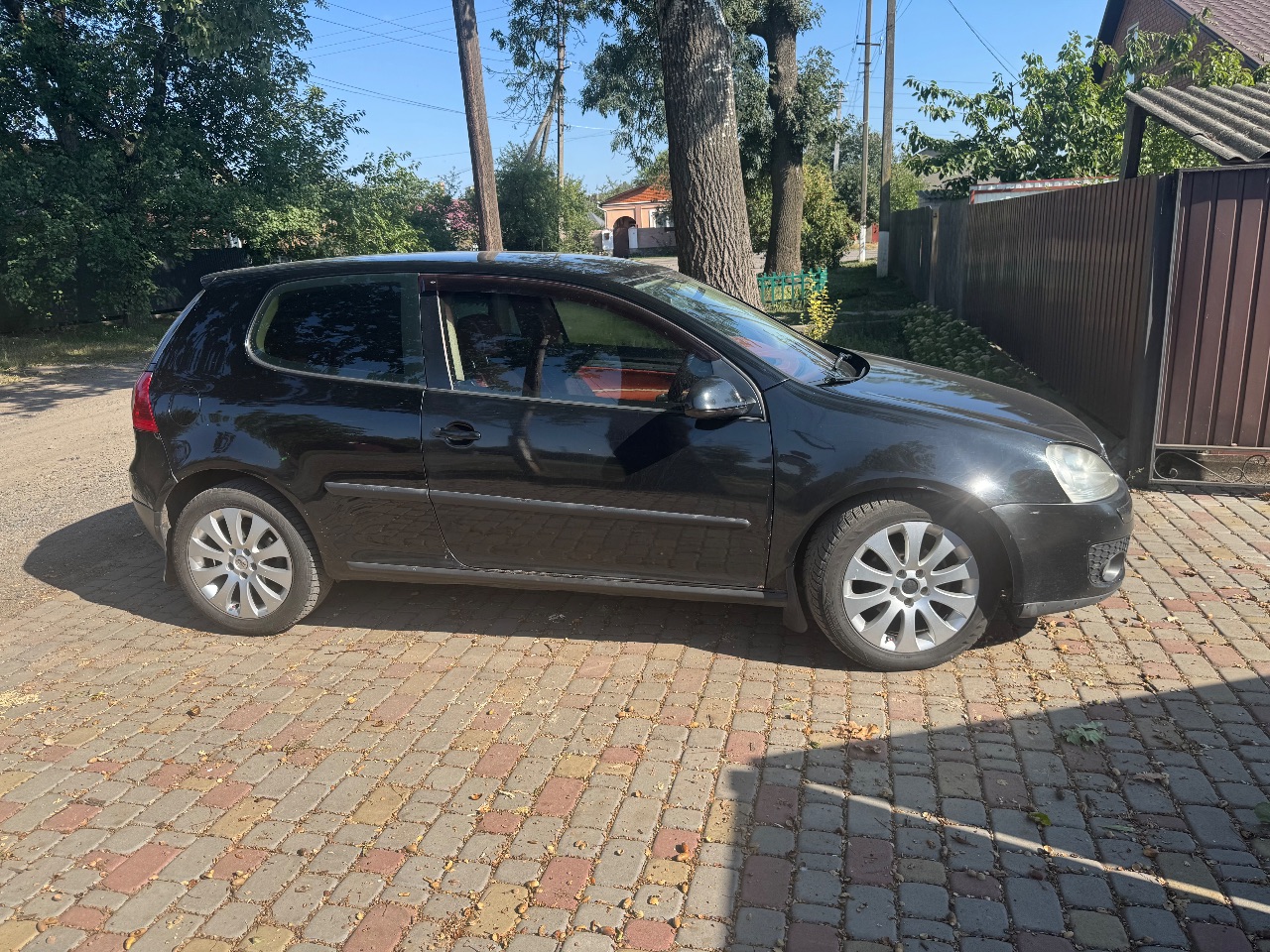 Volkswagen Golf GTI - фото 3