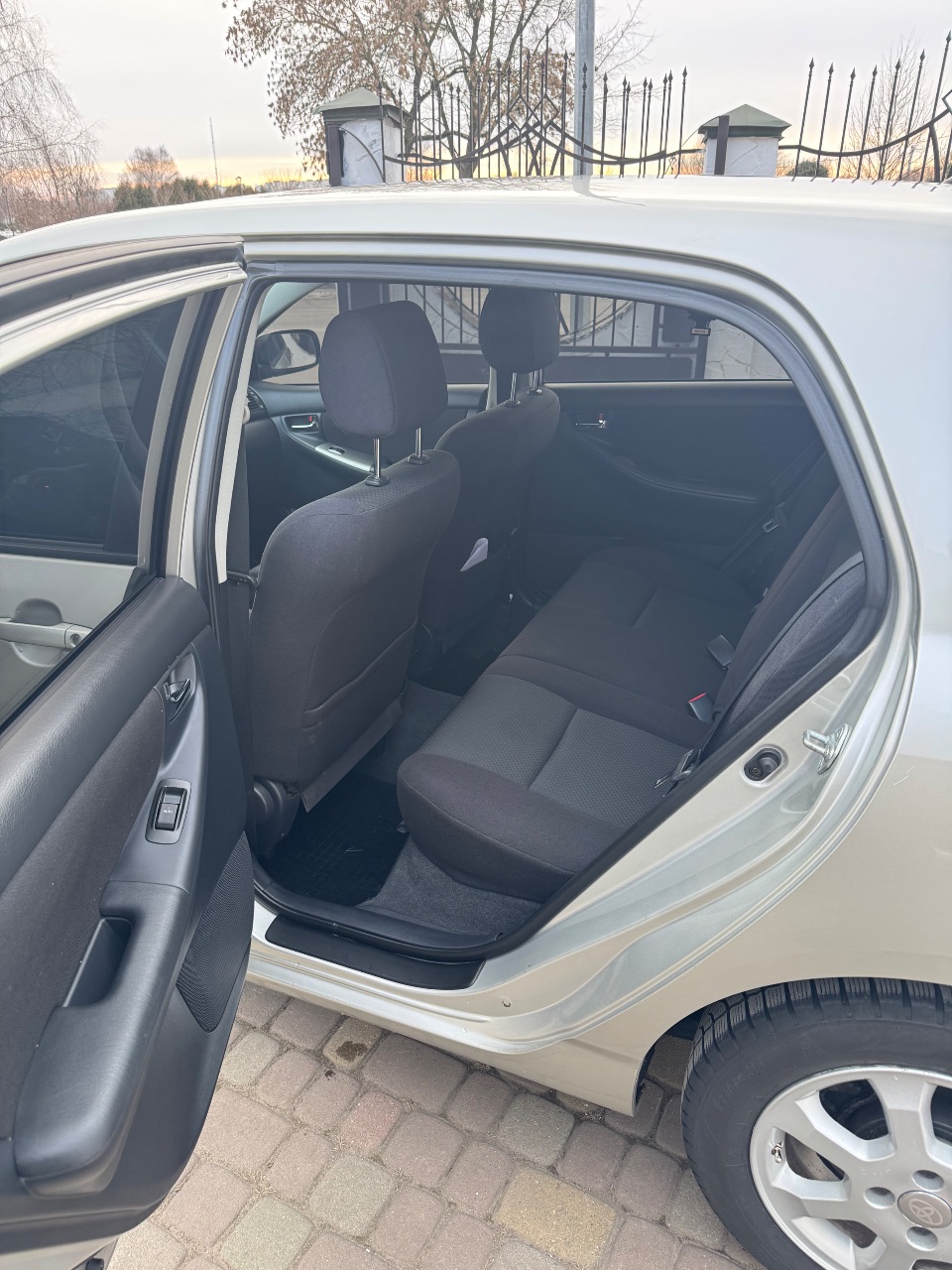 Toyota Corolla - фото 5