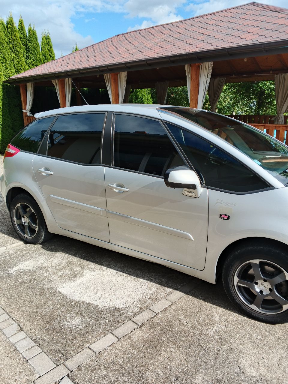 Citroen C4 Picasso - фото 2
