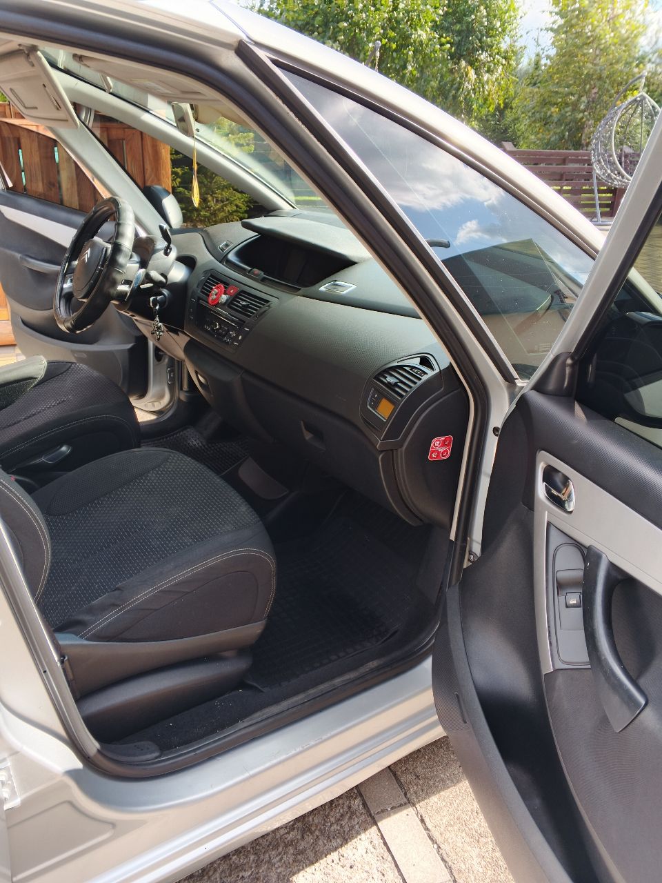 Citroen C4 Picasso - фото 4