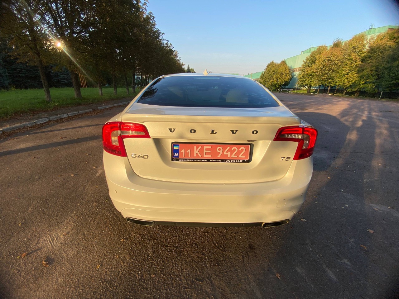 Volvo S60 - фото 11