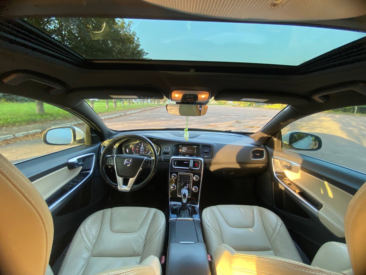 Volvo S60 - фото 12