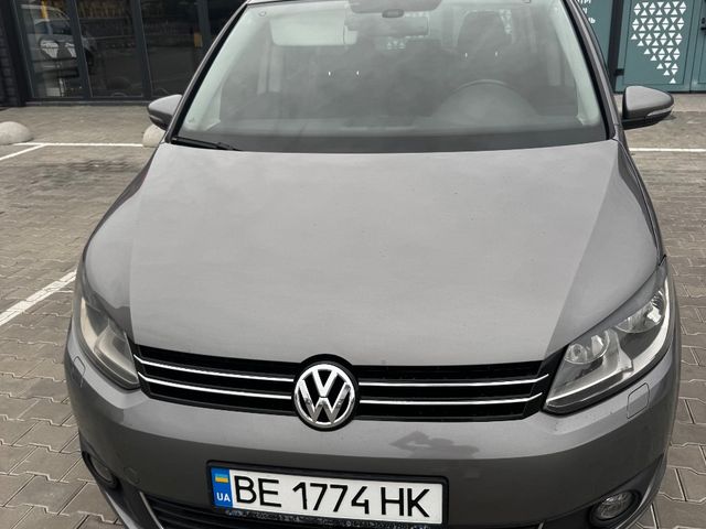 Volkswagen Touran - зображення 1