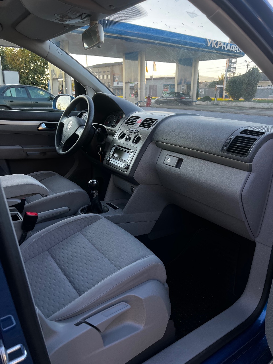 Volkswagen Touran - фото 9