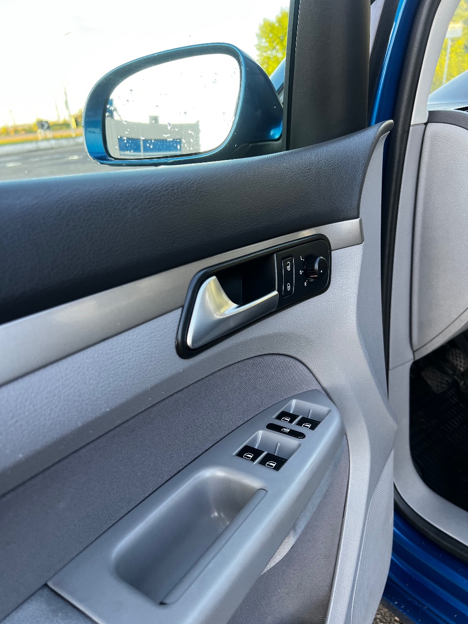 Volkswagen Touran - фото 19