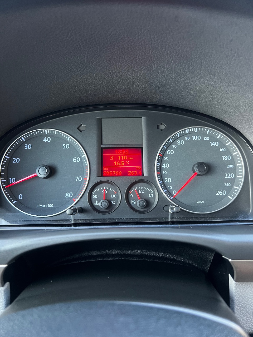 Volkswagen Touran - фото 14