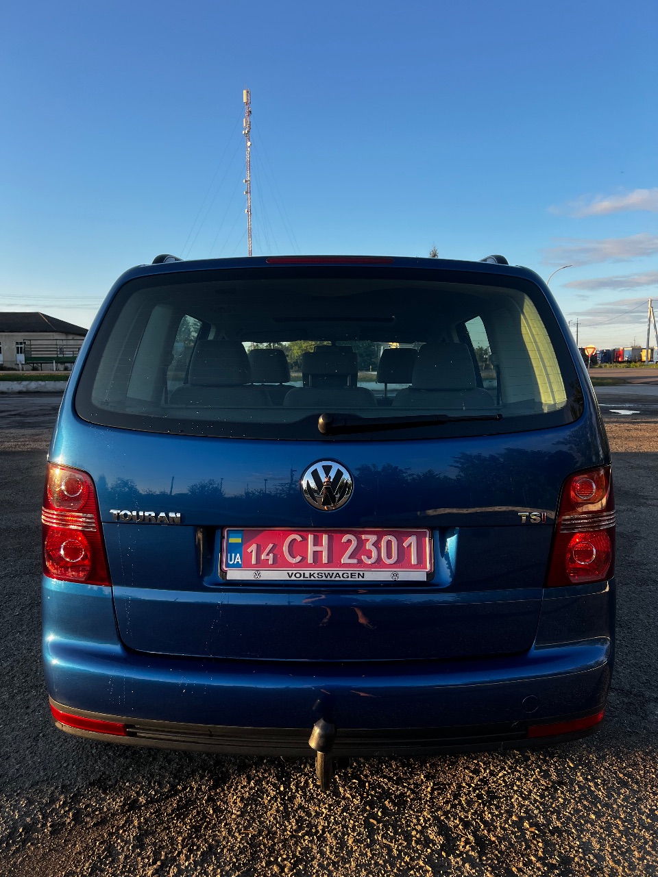 Volkswagen Touran - фото 4