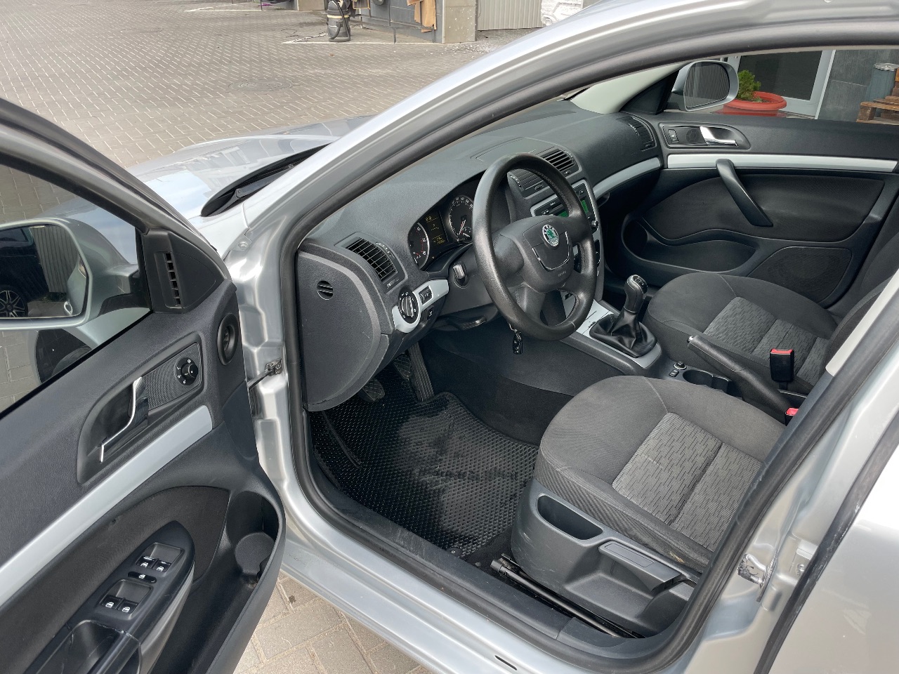 Skoda Octavia - фото 11