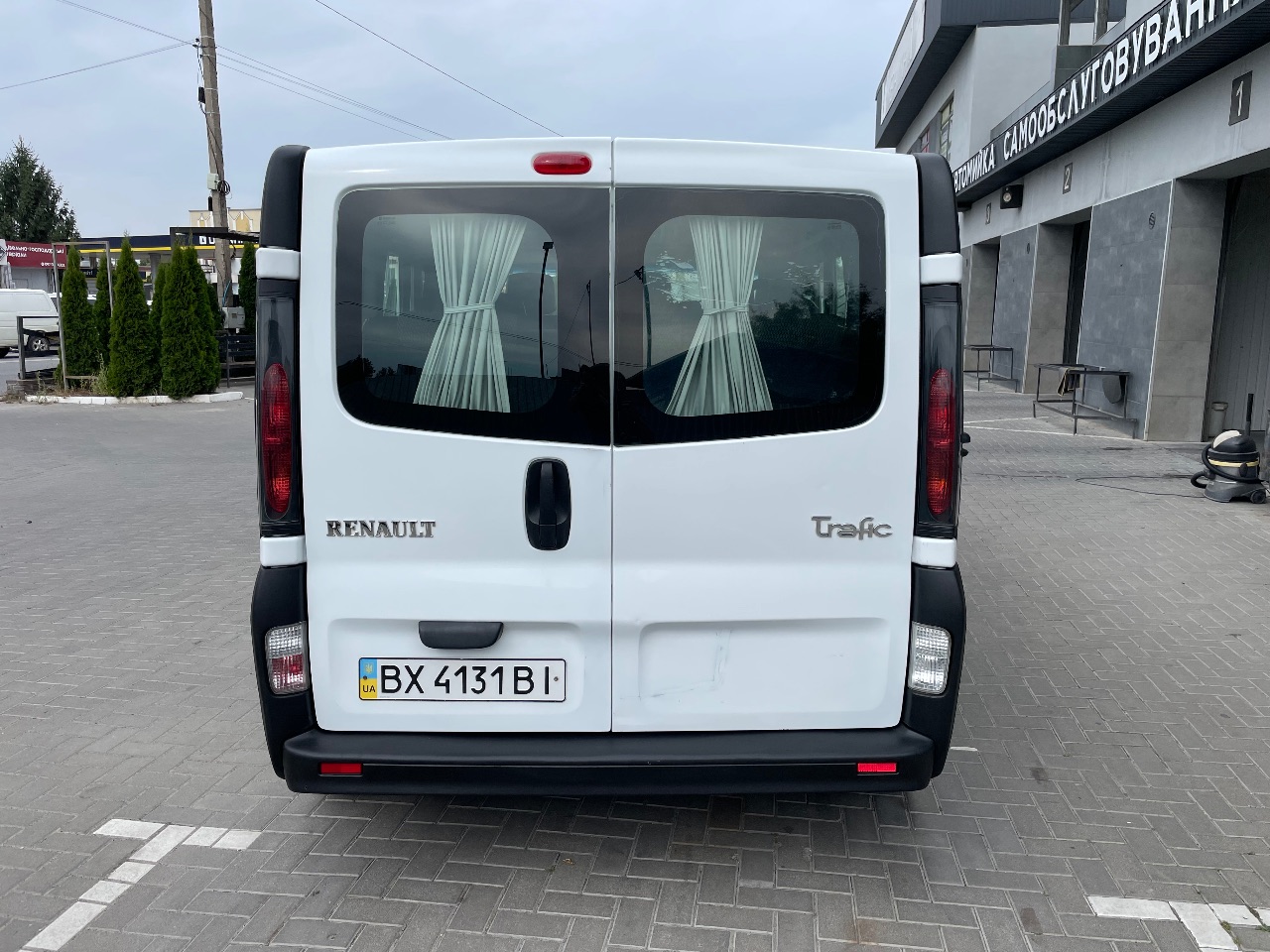 Renault Trafic - фото 6