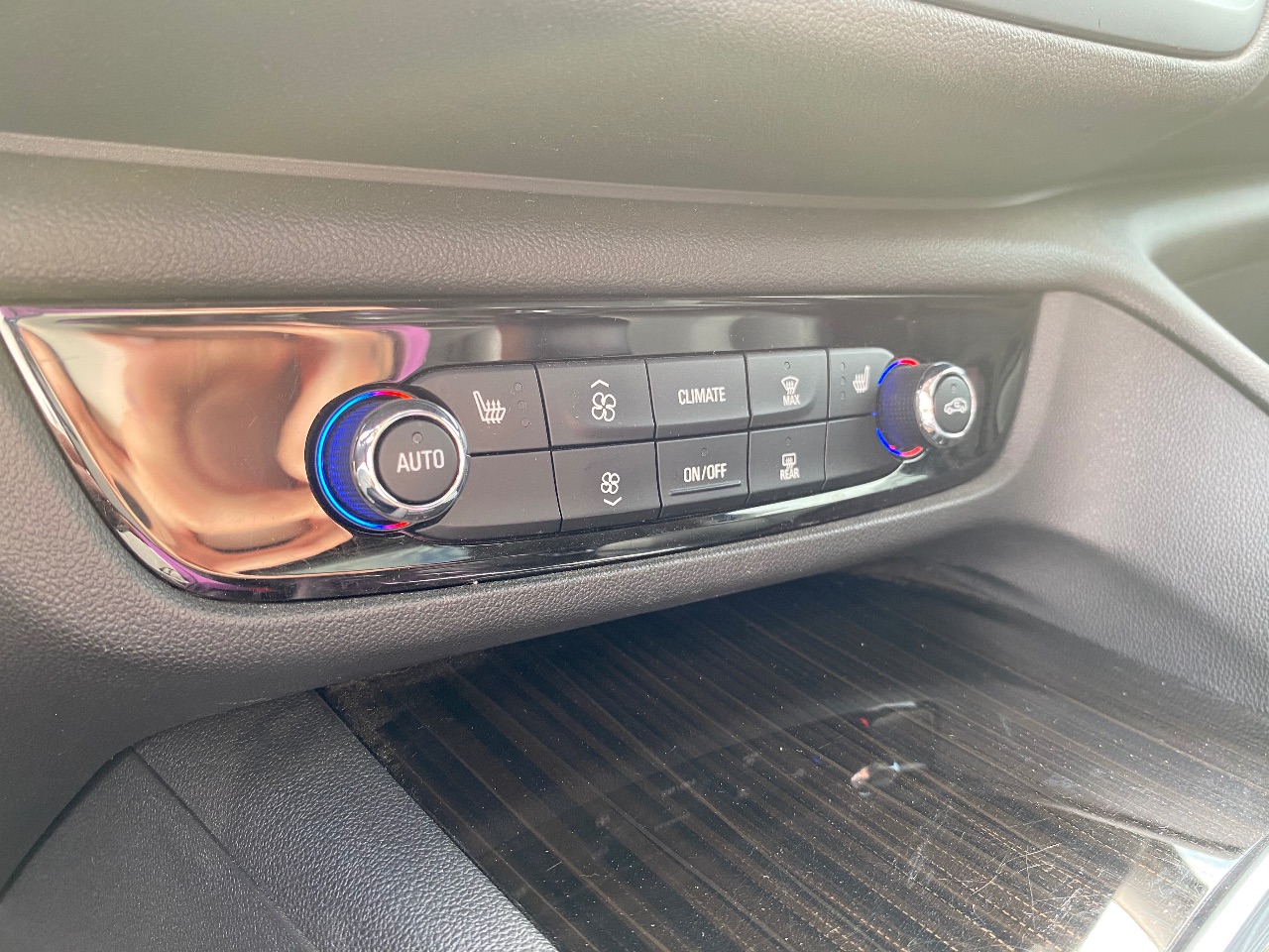 Buick Regal - фото 15