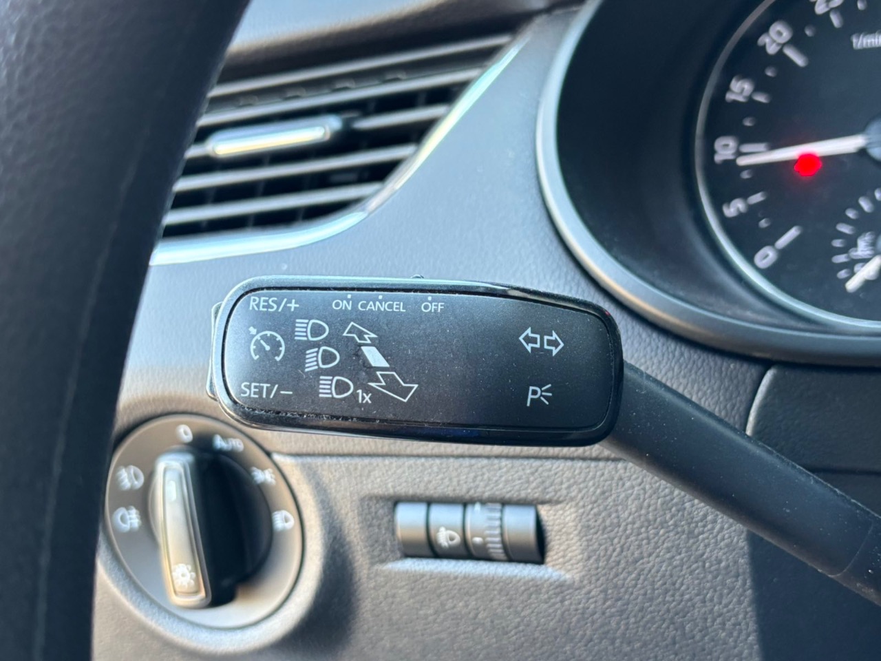 Skoda Octavia - фото 4