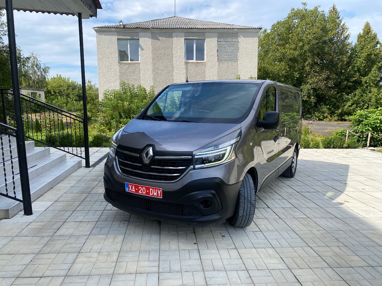 Renault Trafic - фото 1