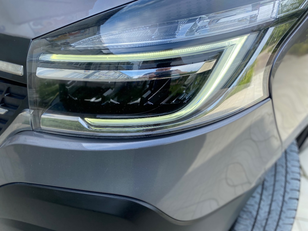 Renault Trafic - фото 2