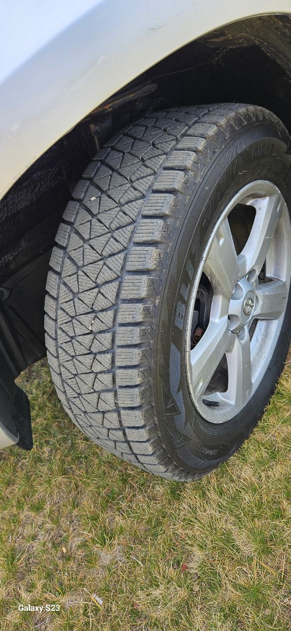 Toyota RAV4 - фото 13