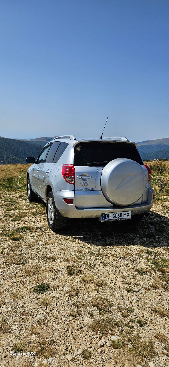 Toyota RAV4 - фото 15