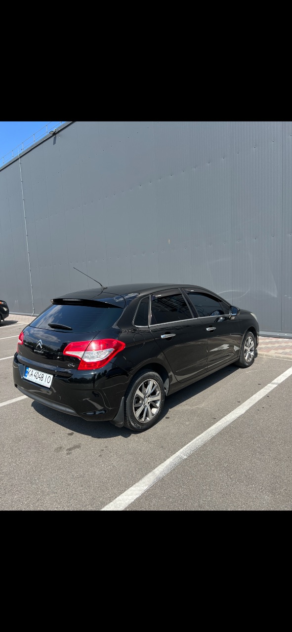 Citroen C4 - фото 10