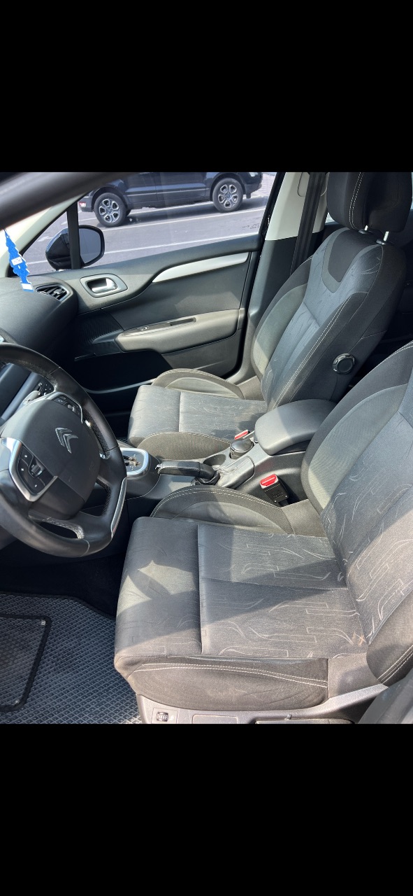 Citroen C4 - фото 6