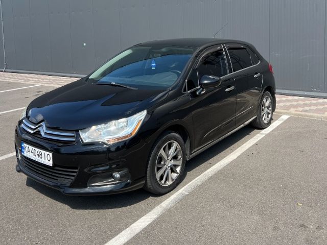 Citroen C4 - фото 1