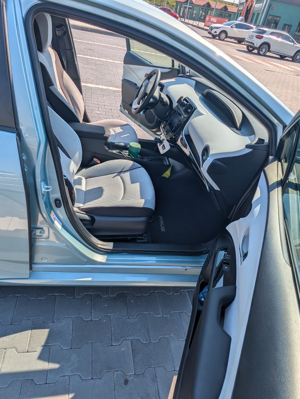 Toyota Prius - фото 9