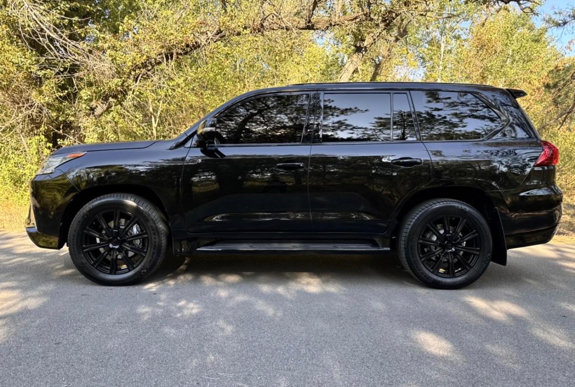 Lexus LX - фото 5