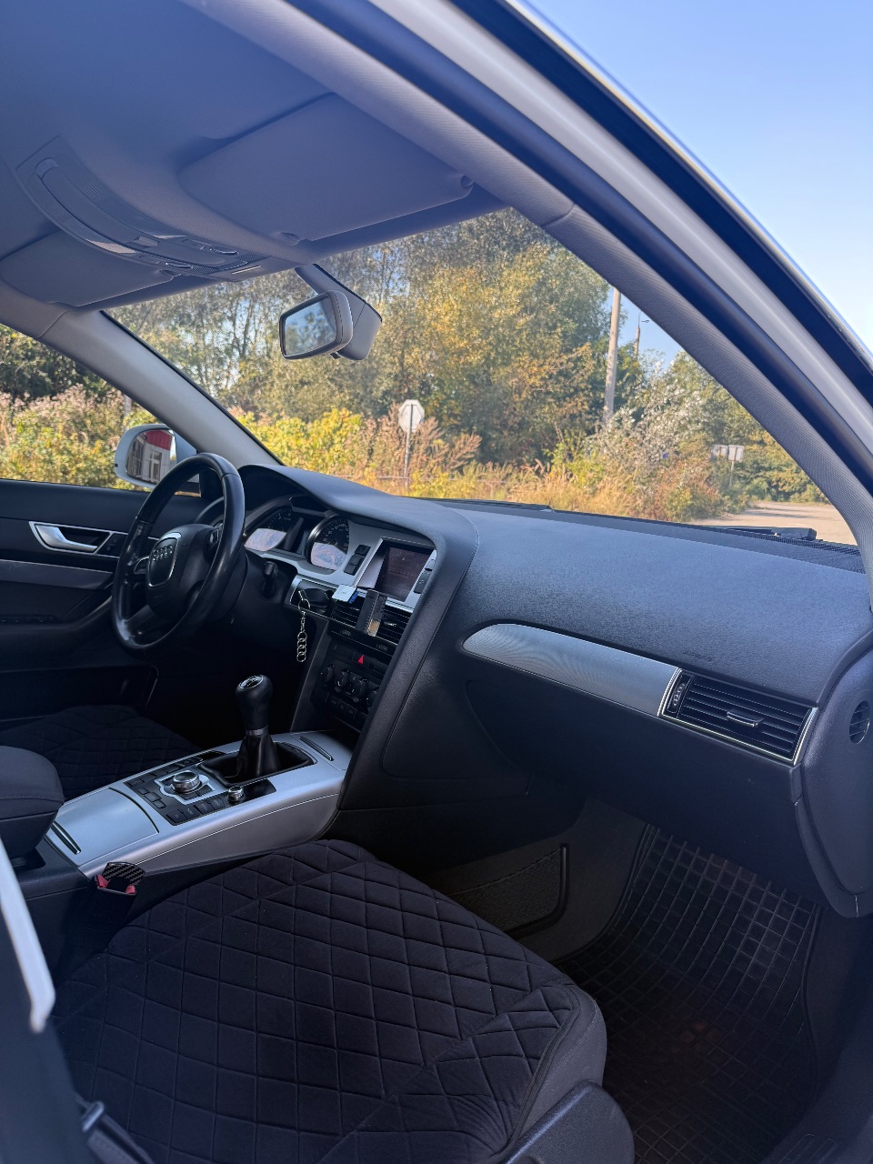 Audi A6 - фото 11