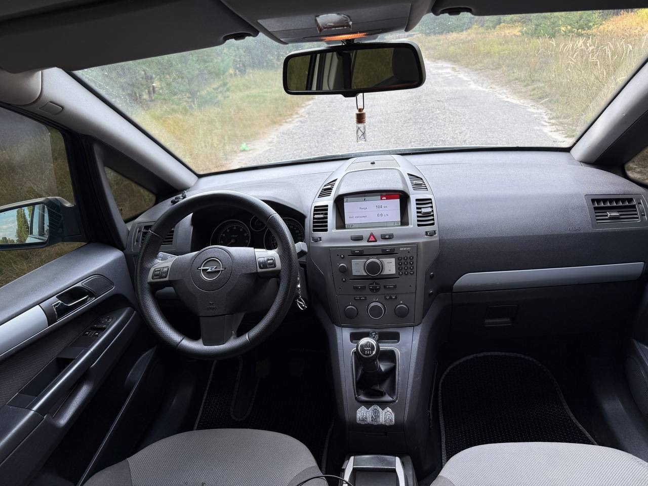 Opel Zafira - фото 9