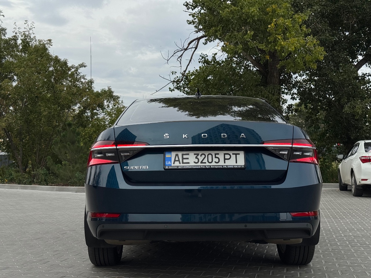 Skoda Superb - фото 8