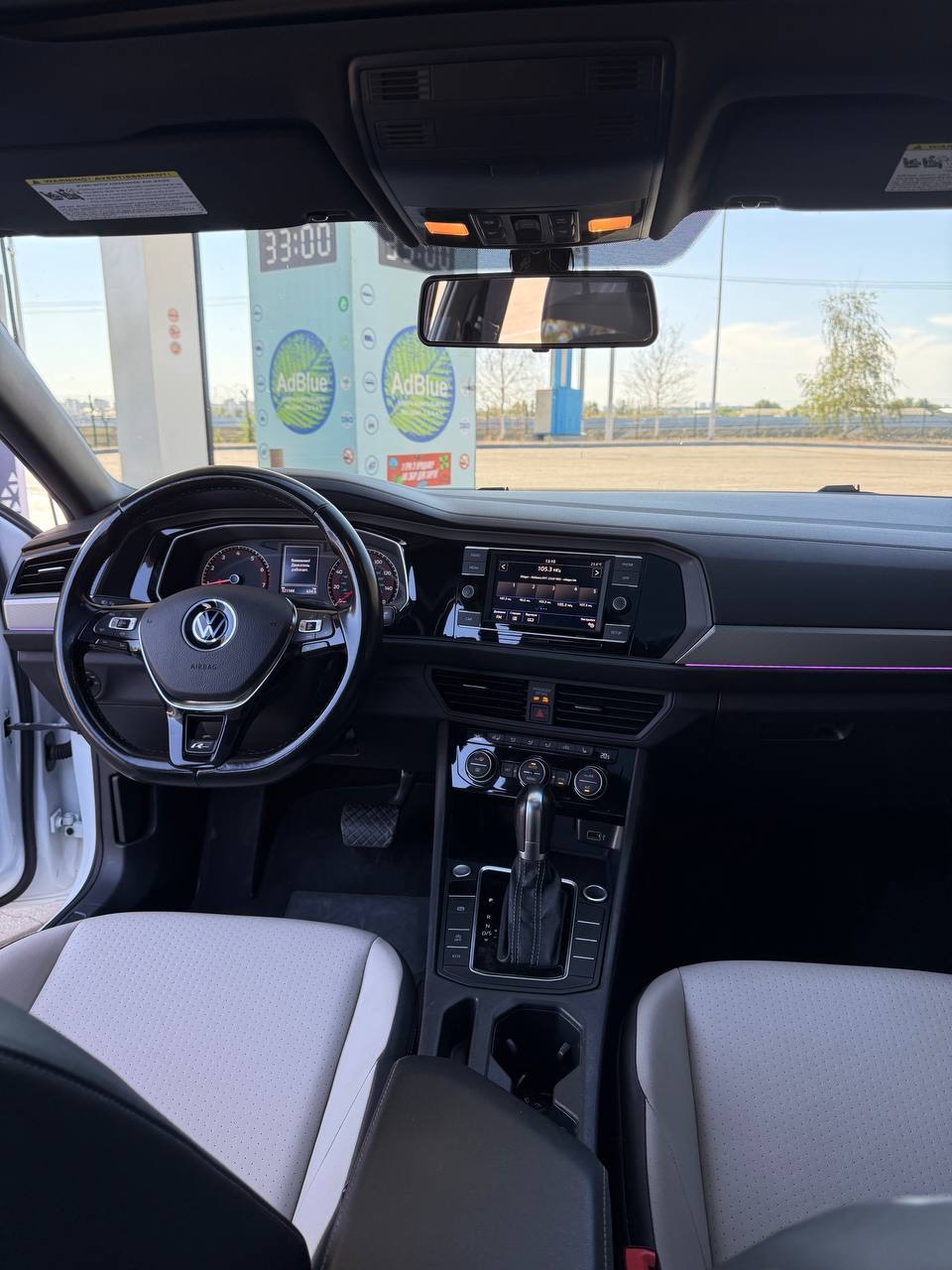 Volkswagen Jetta - фото 24