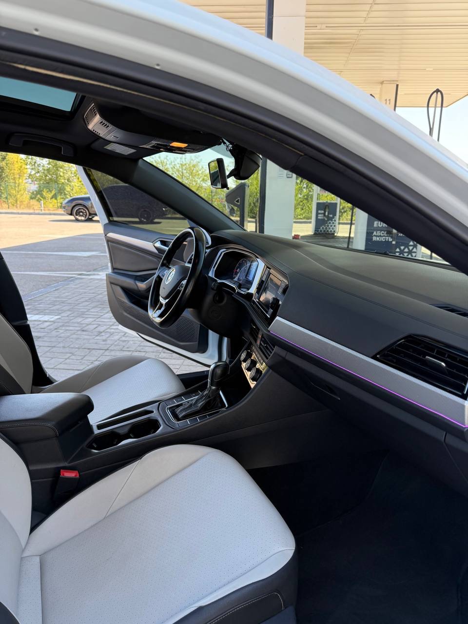 Volkswagen Jetta - фото 17