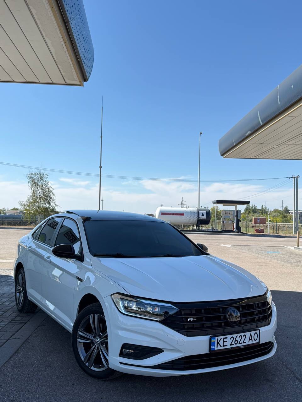 Volkswagen Jetta - фото 2