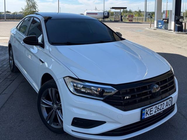 Volkswagen Jetta - зображення 1