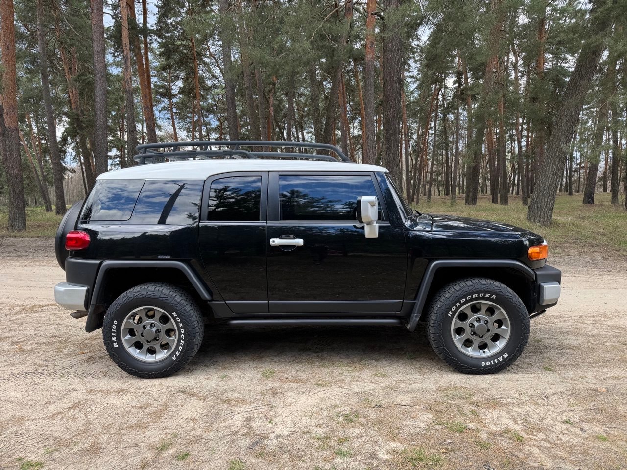 Toyota FJ Cruiser - фото 7