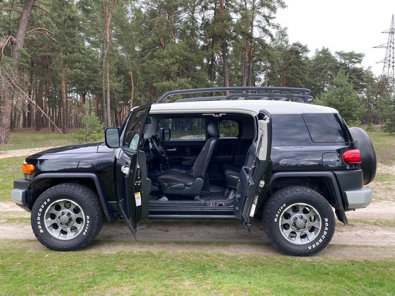 Toyota FJ Cruiser - фото 14