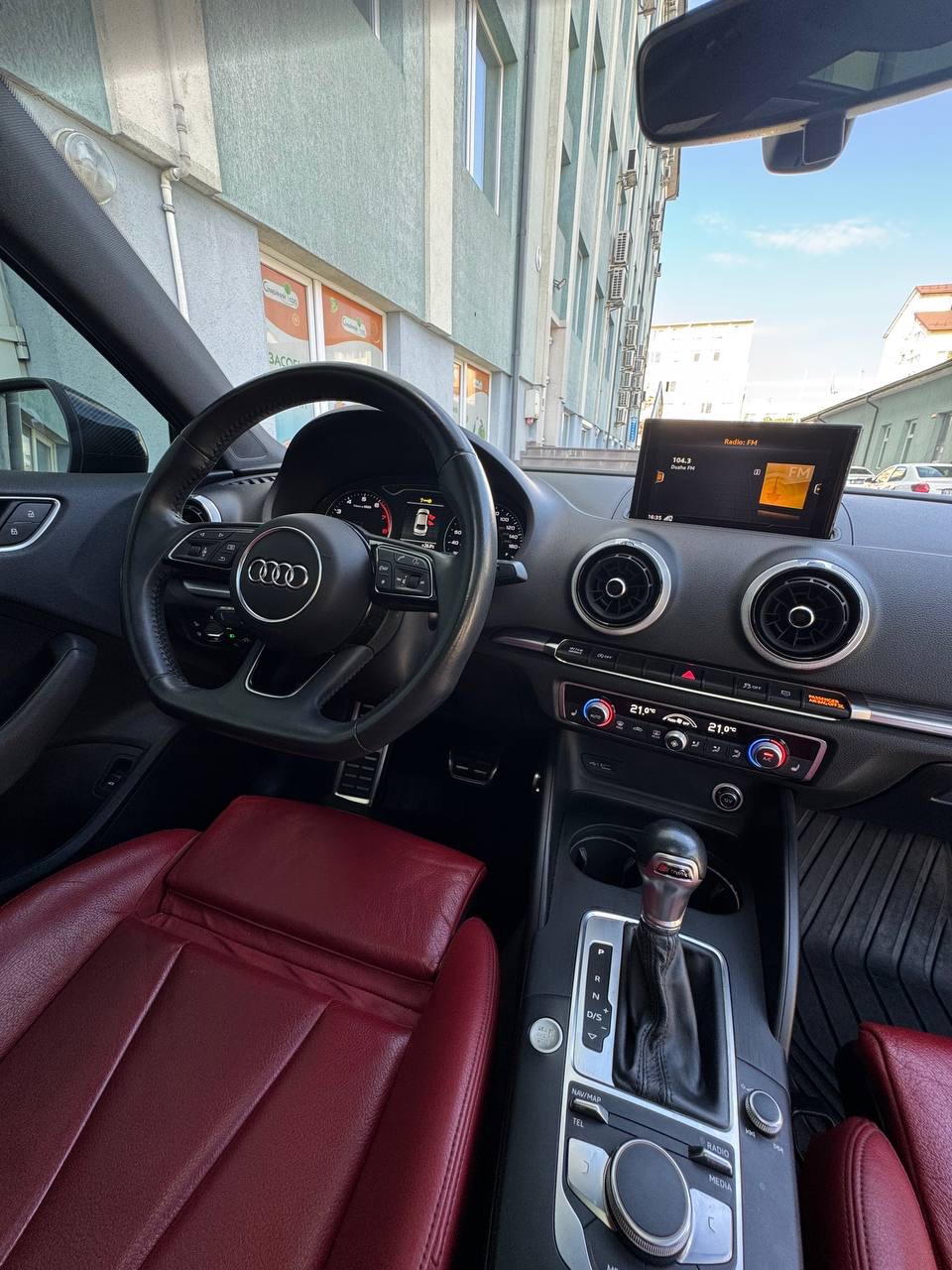 Audi A3 - фото 12