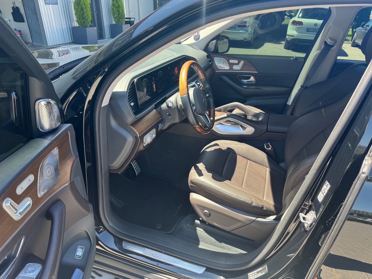 Mercedes-Benz GLS - фото 5