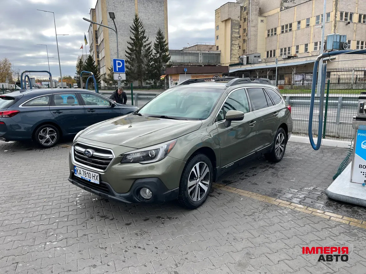 Subaru Outback - фото 1