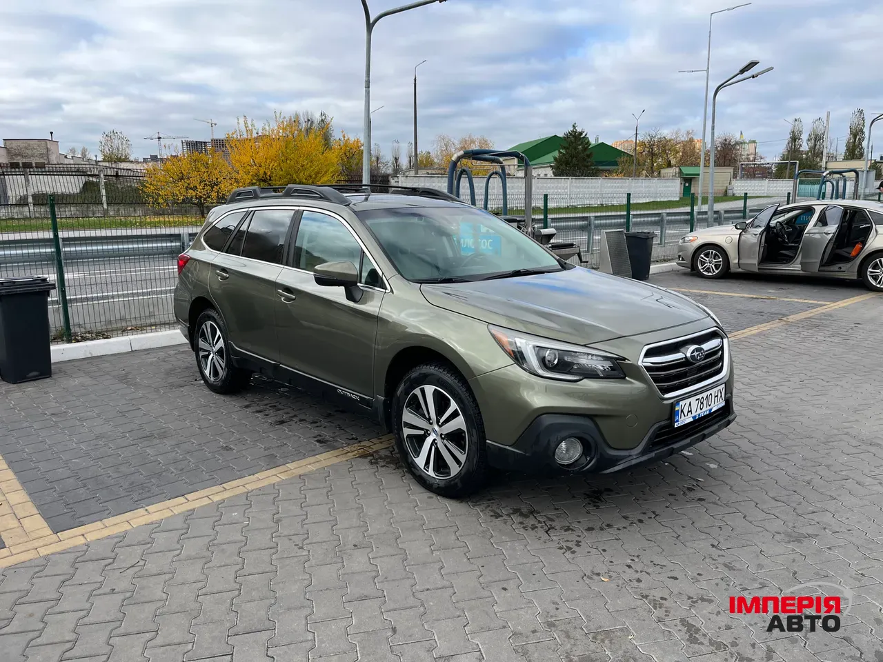 Subaru Outback - фото 2